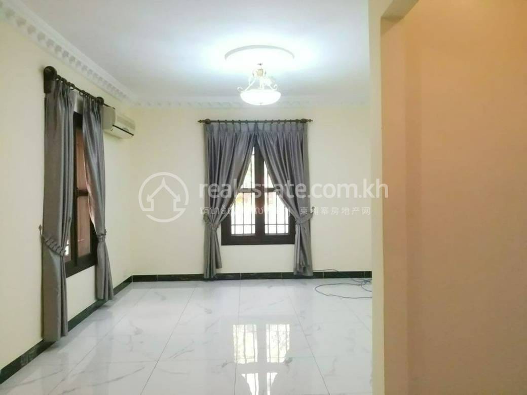 Boeung Kak 2 Villa For Rent in Boeung Kak 2