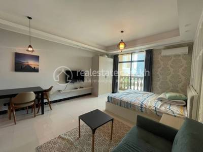 Condo For Rent in Chamkarmon $350