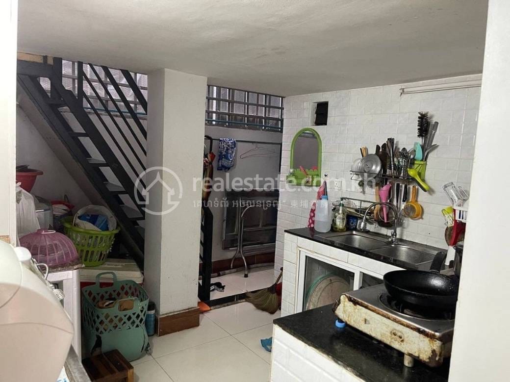 House and lot Na prodej with 1 Parking Space