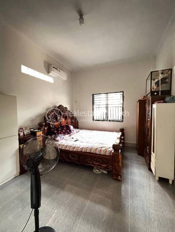 408 sqm Land Size House and lot Na prodej