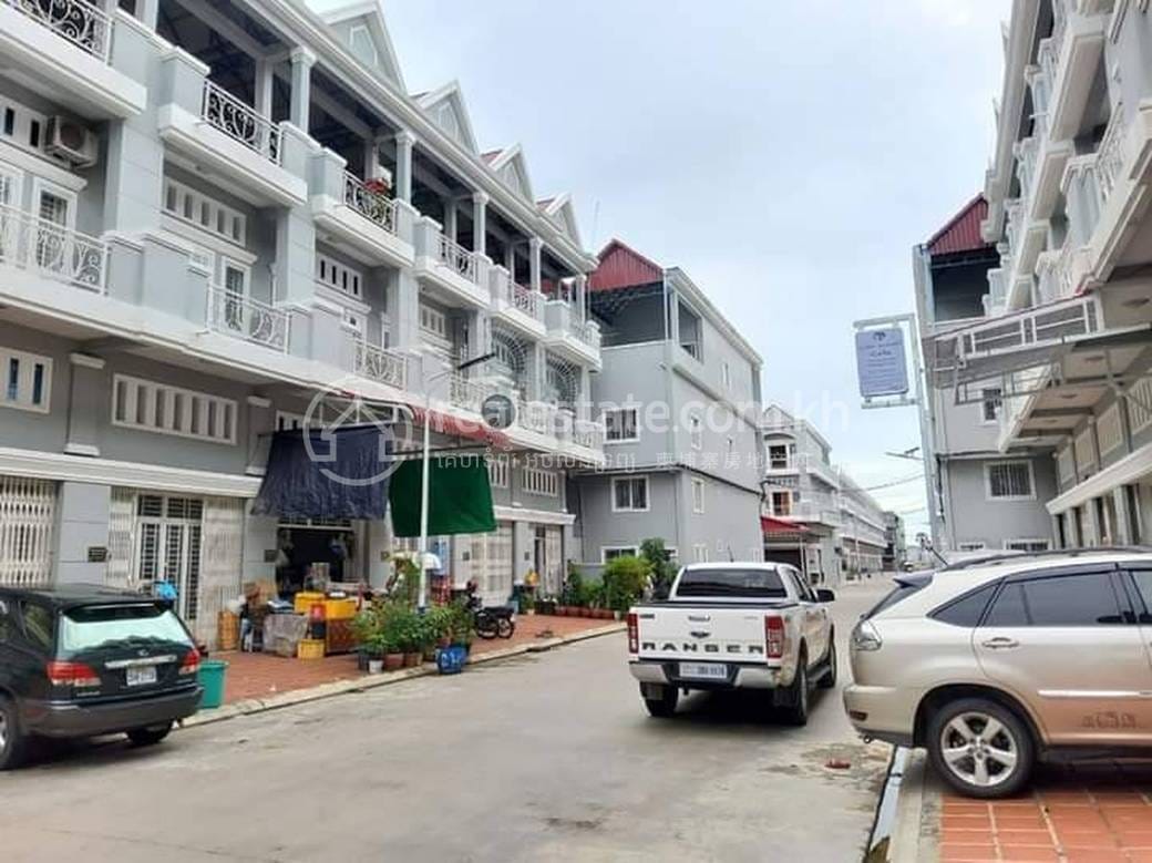 Borey Sok San 888 | 76平方米土地面积的House and lot出售