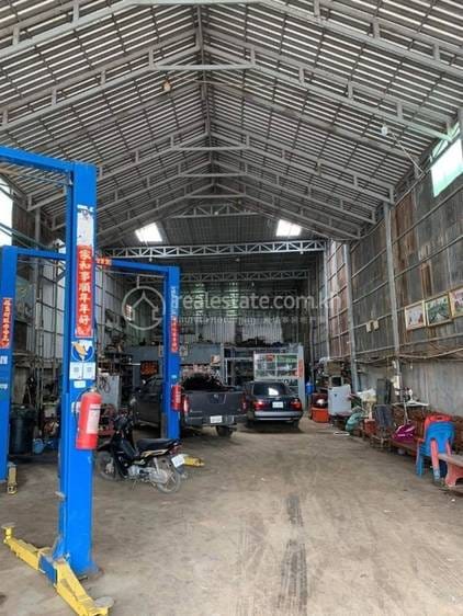Serei Saophoan Entrepôt À vendre à Teuk Thla Serei Saophoan $450,000