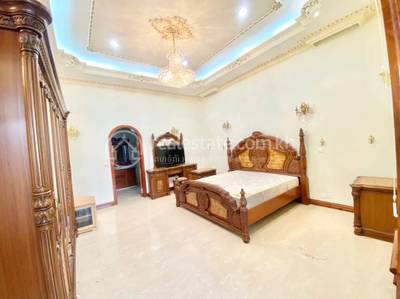 Das, ចតុមុខ, ដូនពេញ, ភ្នំពេញ
