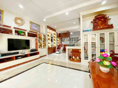គម្រោង ហាយលែន ទឹកថ្លា