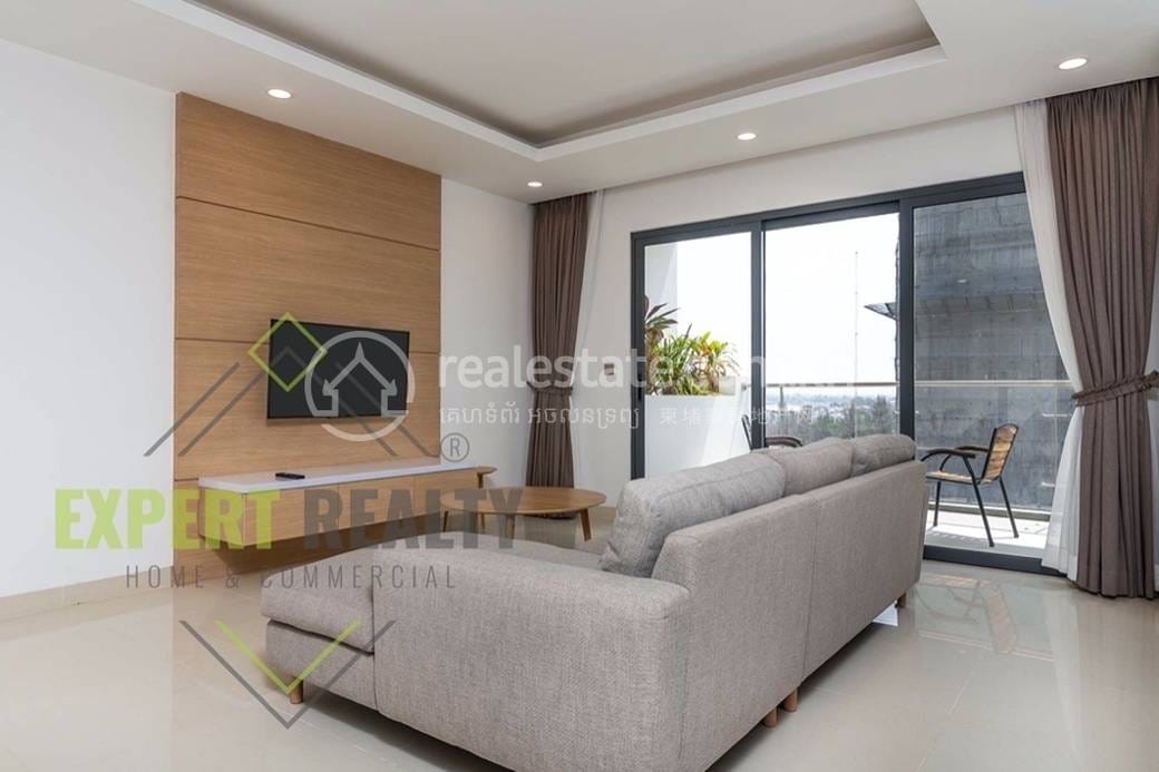 Apartment For Rent in Chamkarmon $1,650