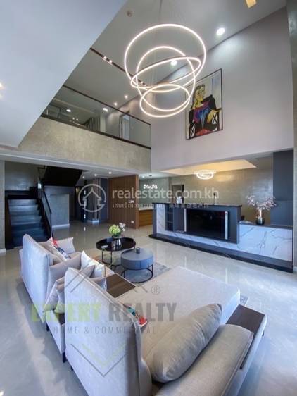 Condo For Rent with 1 Parking Space