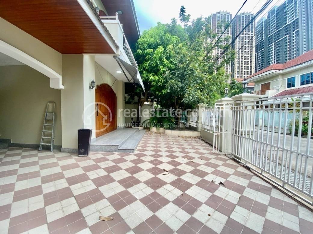 Chamkarmon别墅出租，价格$1,600