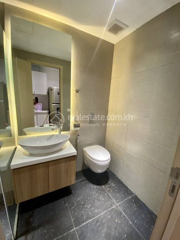 The Penthouse Residence | Condo Na prodej in Chamkarmon $106,000