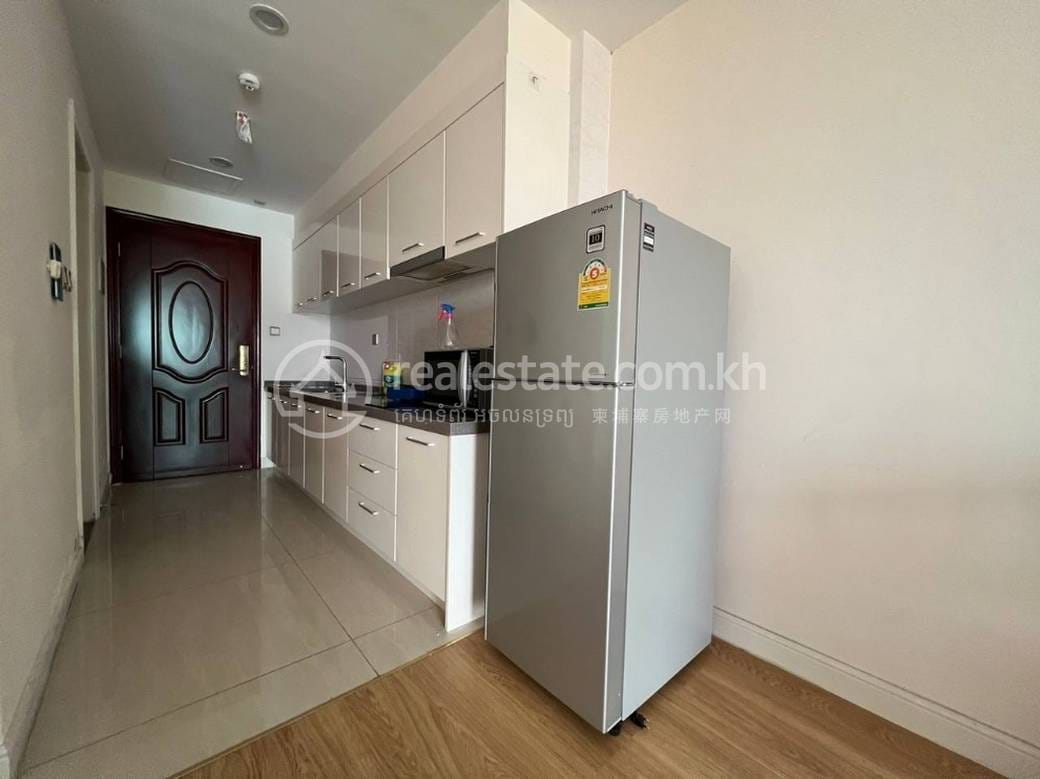 คอนโด สำหรับเช่า ใน 7 Makara $530