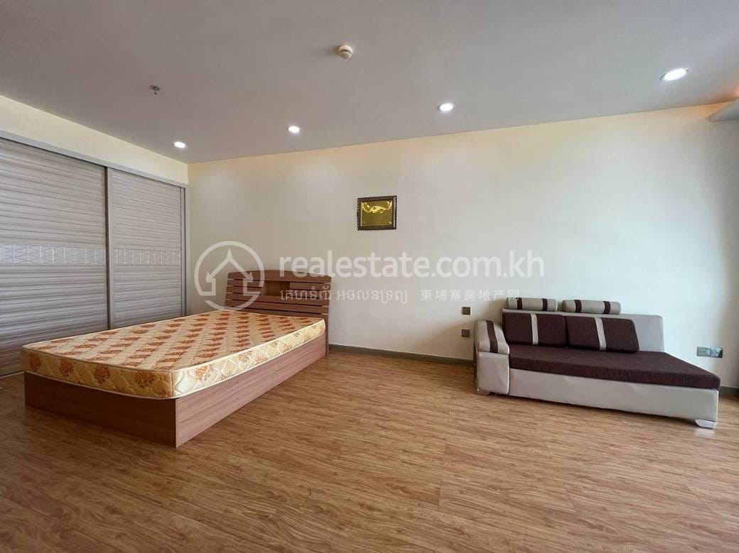 คอนโด สำหรับเช่า ใน 7 Makara $400