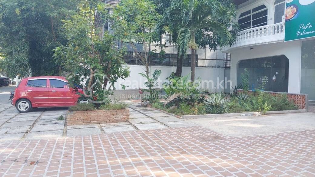 别墅出租，位于万景岗1分区（BKK1), 波哥堪, 金边