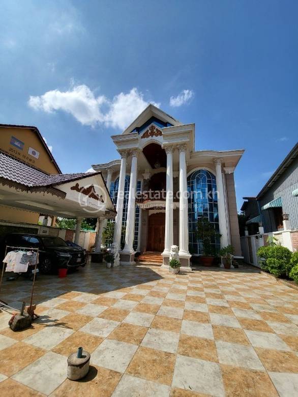 679 sqm Living Size Вилла Для Аренды in Chamkarmon