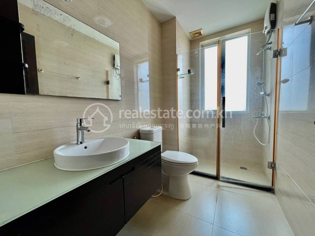 Apartment For Rent in Chamkarmon $1,200