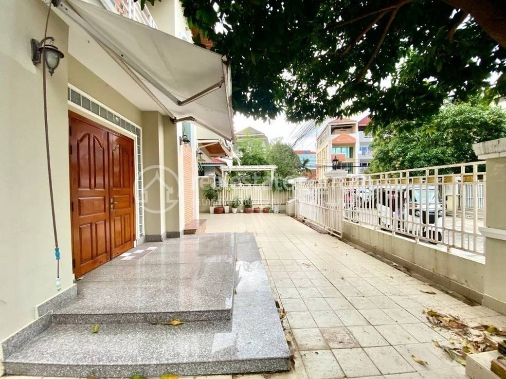 Chamkarmon别墅出租，价格$1,600