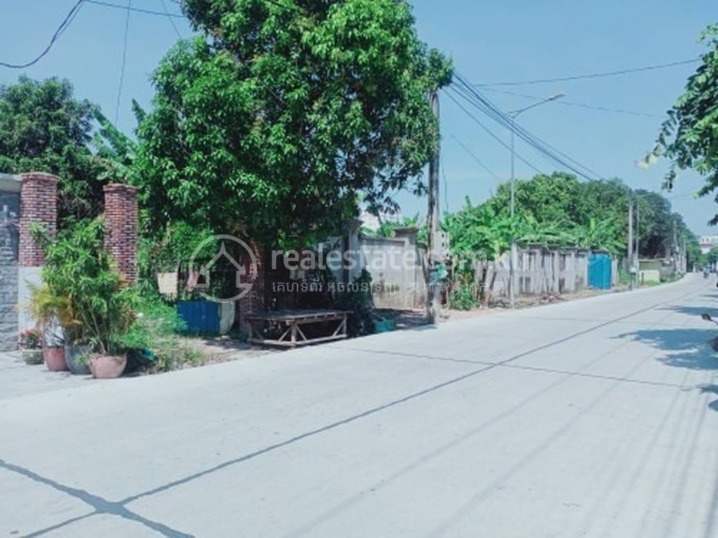 Veal Sbov Lot For Sale in Veal Sbov