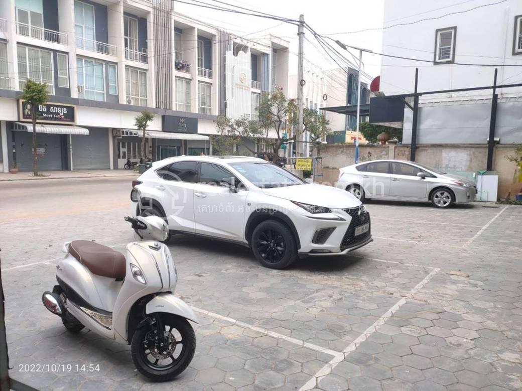 $2,200 Shophouse