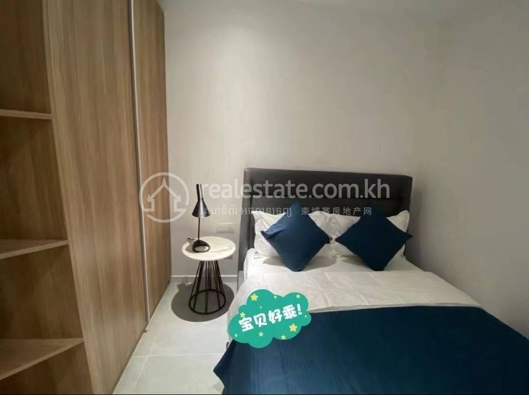 The Penthouse Residence | Condo K pronájmu in Chamkarmon $600