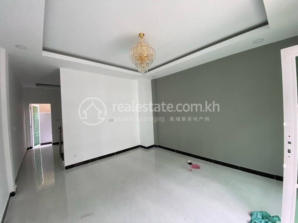 House and lot สำหรับขาย ใน Por Sen Chey $44,500
