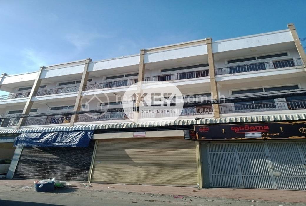 Toul Kork Flat House Na prodej in Toul Kork