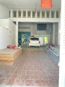 带4个停车位的House and lotFor Sale & Rent