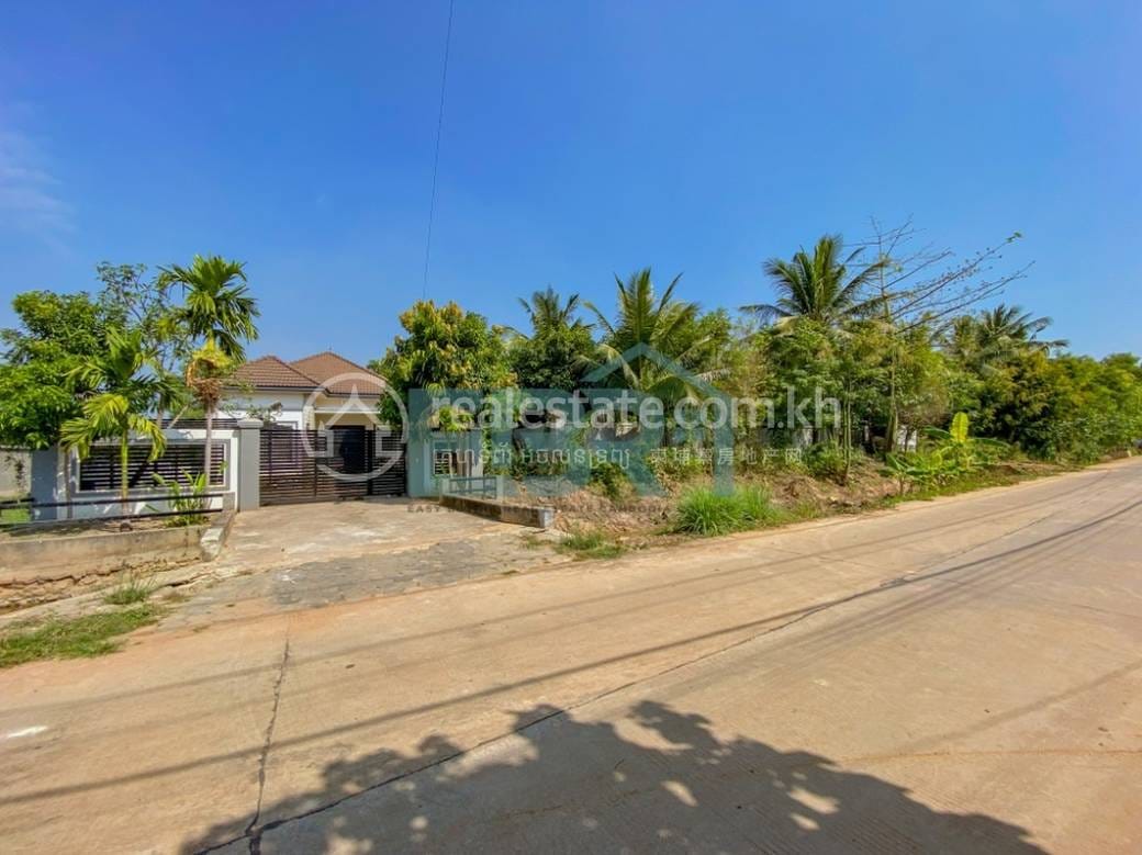 House and lot Na prodej with 1 Parking Space