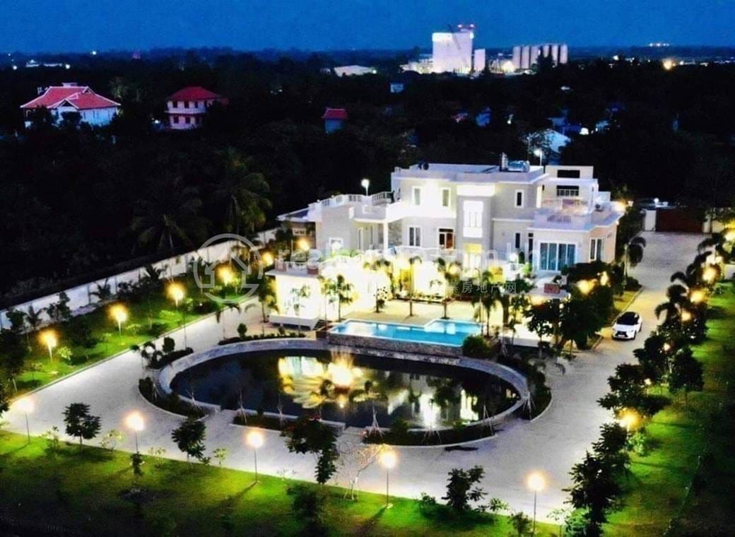 2,000 sqm Living Size Вилла Для Аренды in Chbar Ampov