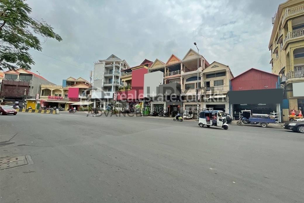 Toul Kork ផ្ទះល្វែង សំរាប់លក់ នៅToul Kork