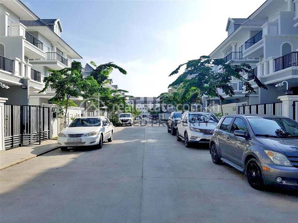 Phnom Penh Thmey Вилла с двумя спальнями Для Продажи in Phnom Penh Thmey