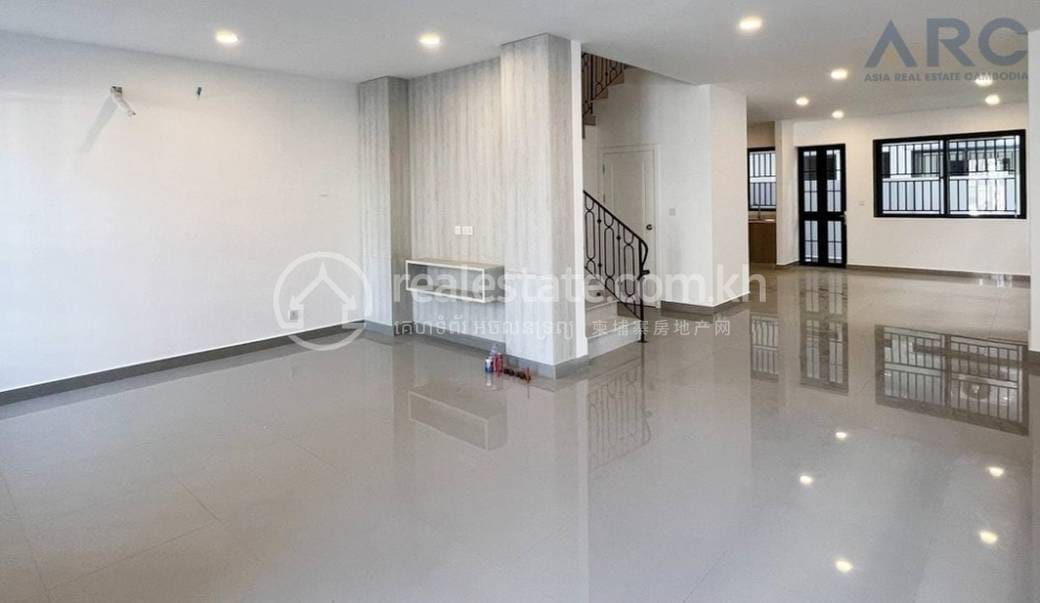 Russey Keo露台出售，价格$355,000