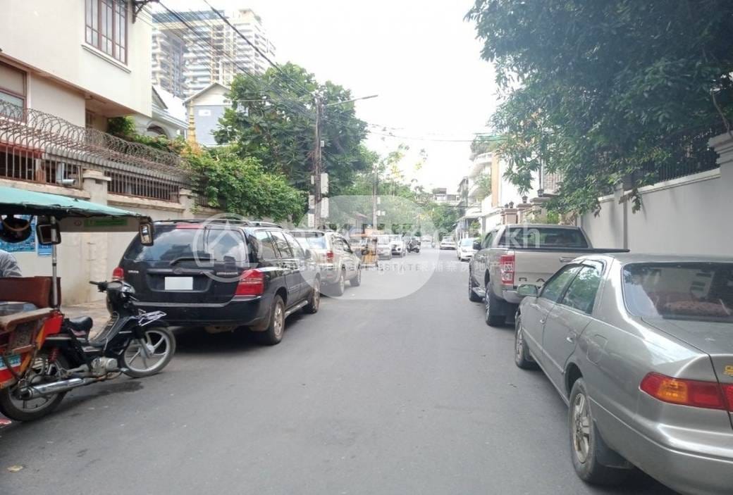 Boeng Keng Kang Flat House For Sale in Boeng Keng Kang