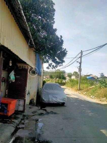 House and lot សំរាប់លក់ នៅMeanchey តម្លៃ $135,000