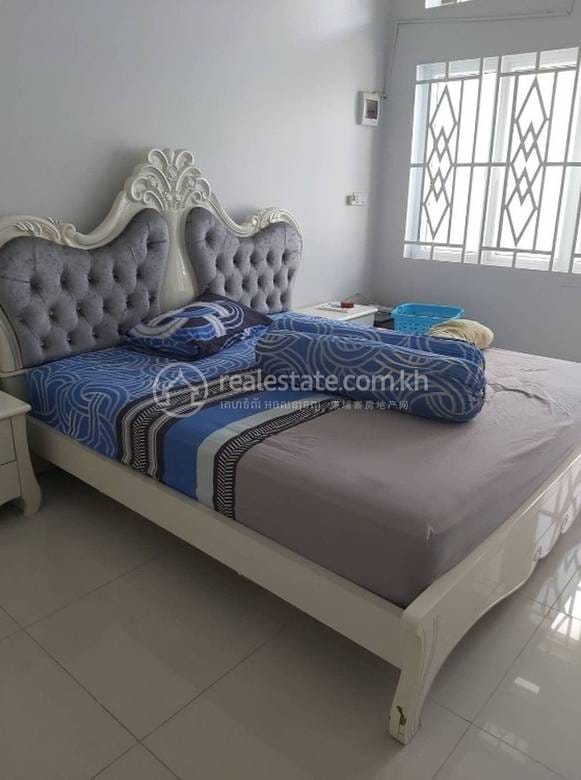 Chbar Ampov에 있는 House and lot 매매 $100,000