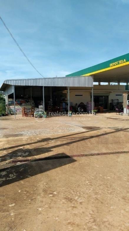 คลังสินค้า สำหรับขาย ใน Samraong Tong $350,000