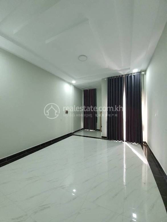 House and lot សំរាប់លក់ ទំហំដី 84 ម៉ែត្រការ៉េ