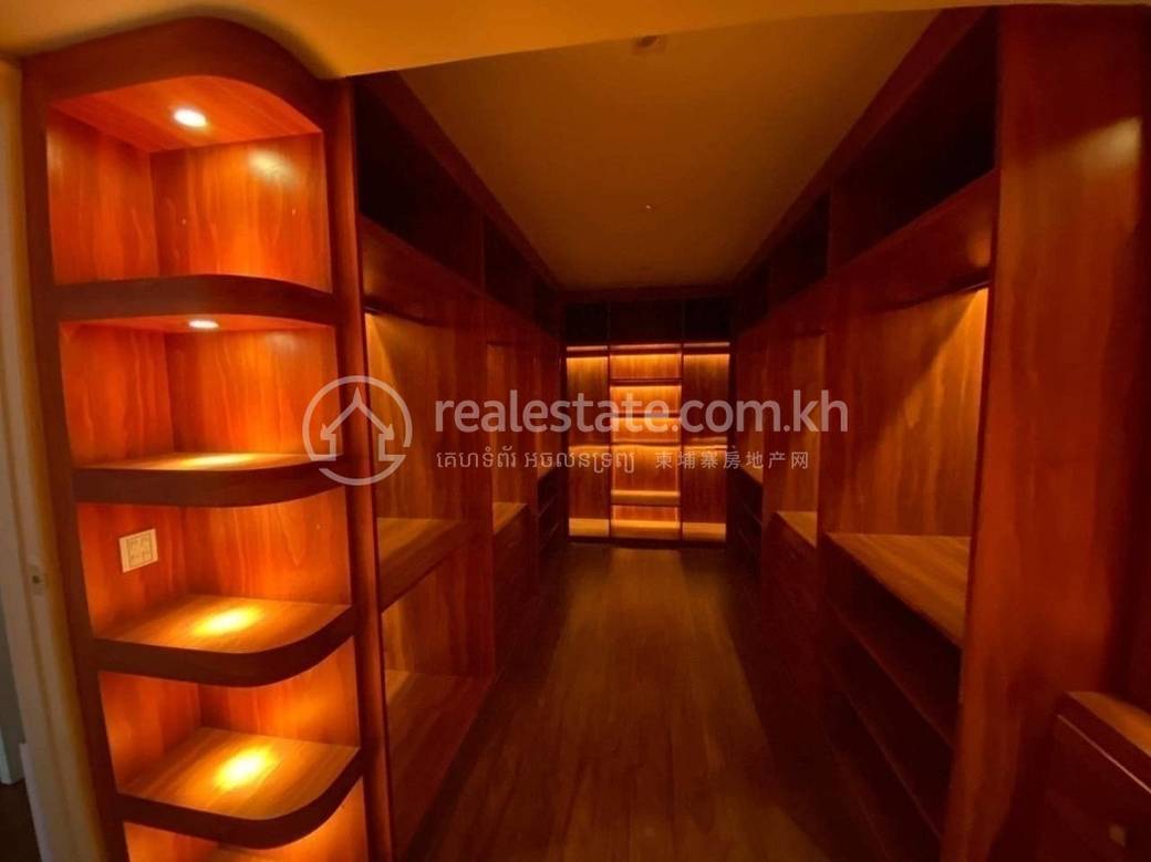 Tuek L'ak 3 CommercialShophouse Na sprzedaż w Tuek L'ak 3
