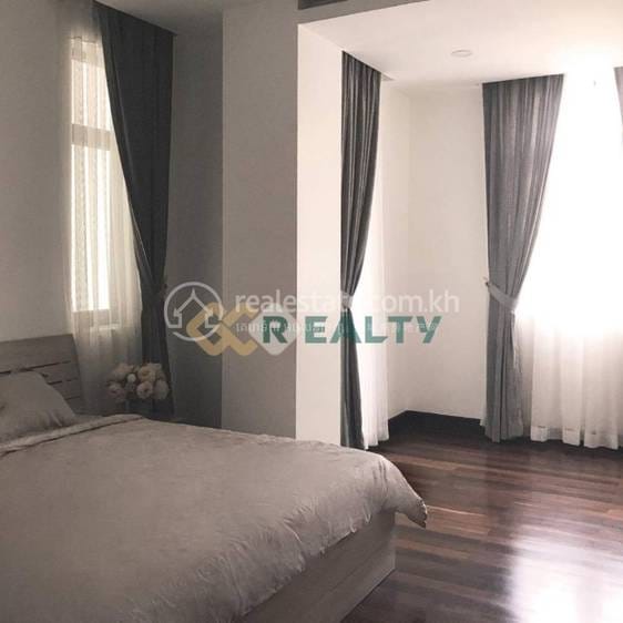 Wat Phnom Apartment For Rent in Wat Phnom