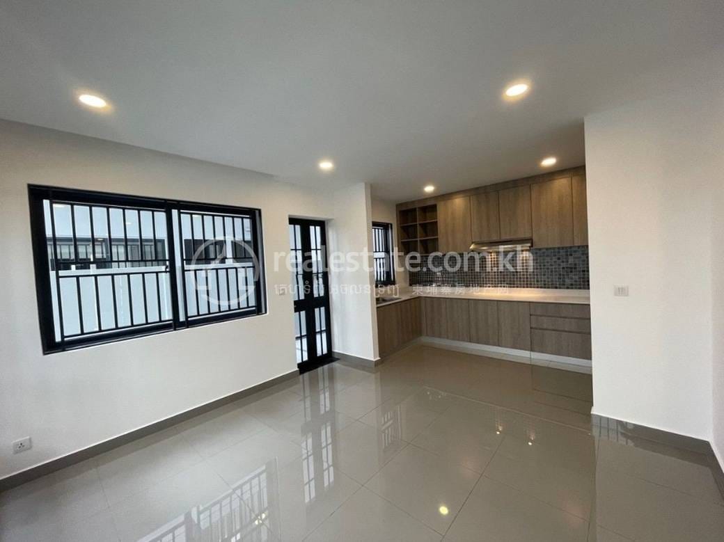 Villa À vendre de 72 m² habitables à Russey Keo