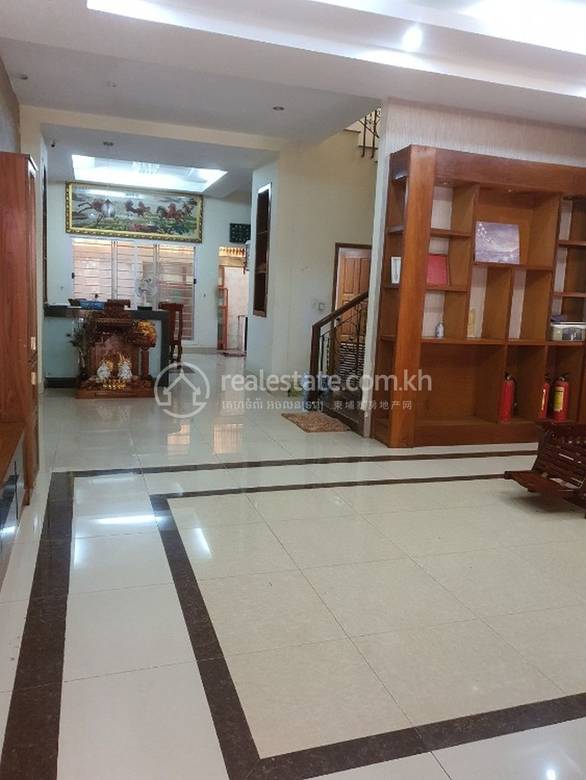 Sen SokHouse and lot出售，价格$300,000