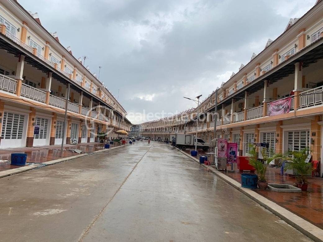 House and lot For Sale in Chroy Changvar, Phnom Penh