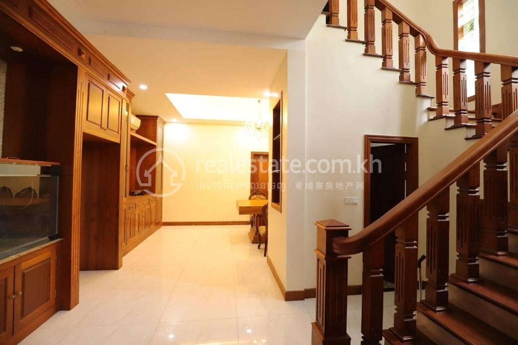 Sen SokHouse and lot出售，价格$330,000