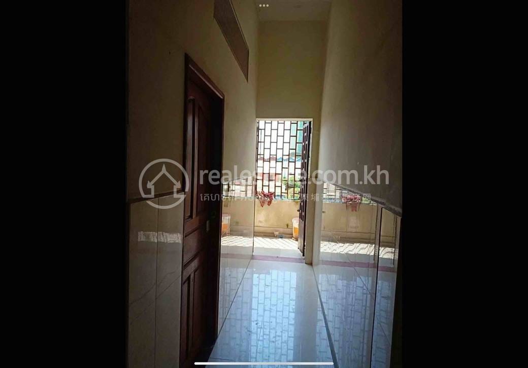 2 sqm Living Size Villa For Sale in Chamkarmon