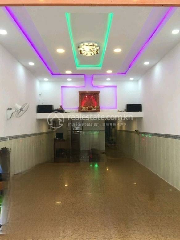 店屋出售，位于新街市3分区, 隆边区, 金边