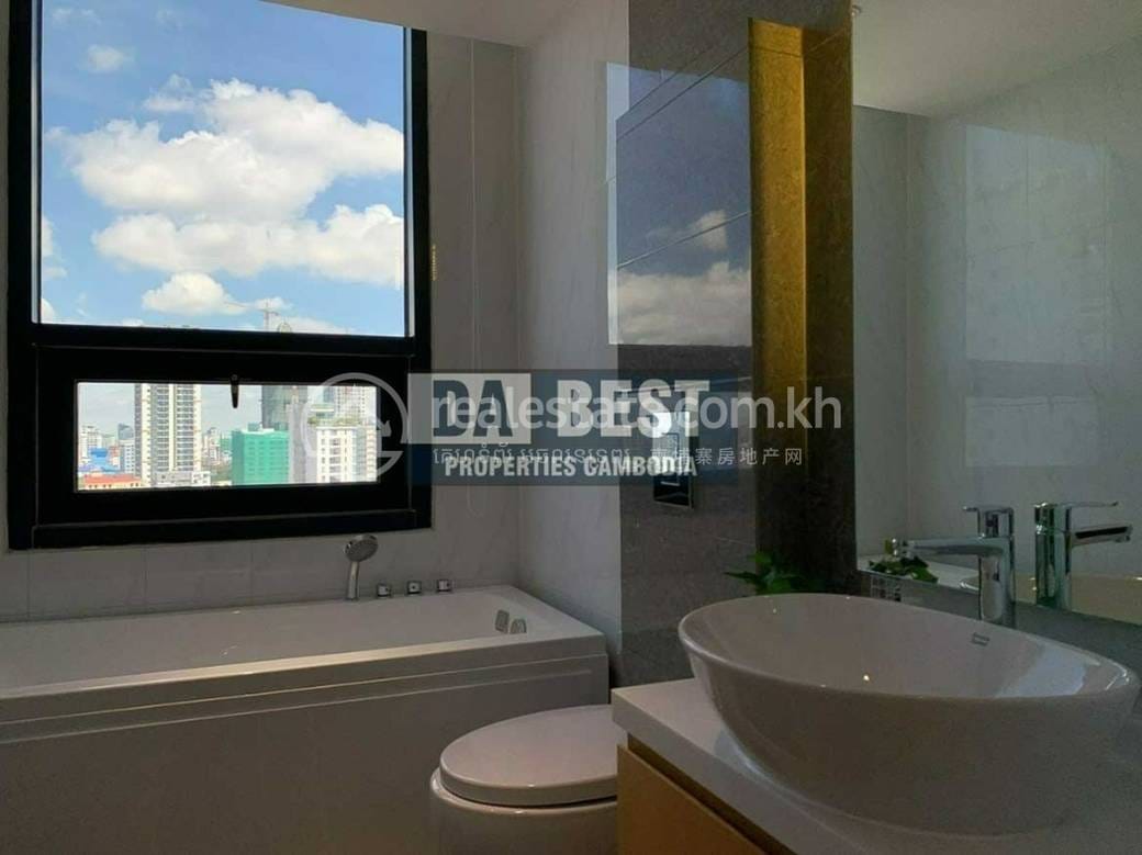 The Penthouse Residence | Tonle Bassac Condo For Sale in Tonle Bassac