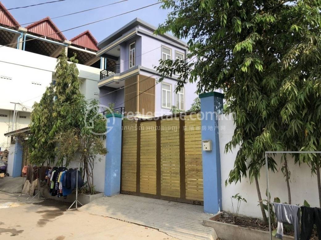4 Bedrooms Villa For Sale