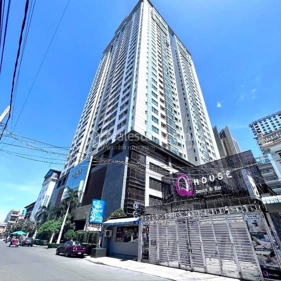 De Castle Royal Condominium | BKK 1 Apartment For Sale in BKK 1