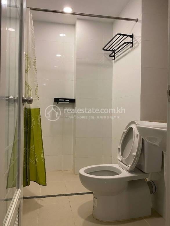 Condo For Sale & Rent in Chbar Ampov $98,000