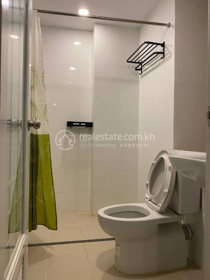 Condo For Sale & Rent in Chbar Ampov $98,000
