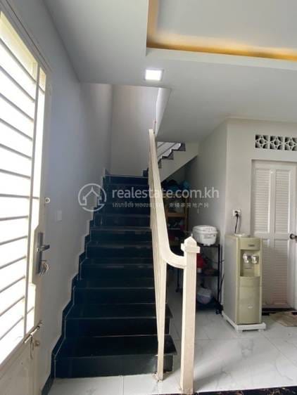 Boeung Kak 2排屋出售，位于Boeung Kak 2