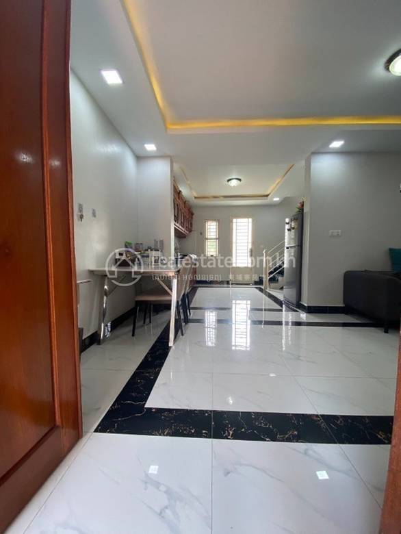 Toul Kork排屋出售，价格$790,000