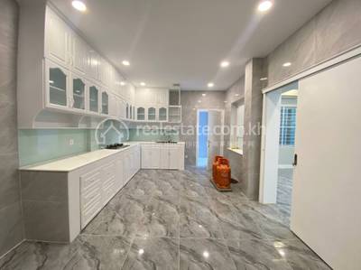  , Tonle Bassac, Chamkarmon, Phnom Penh